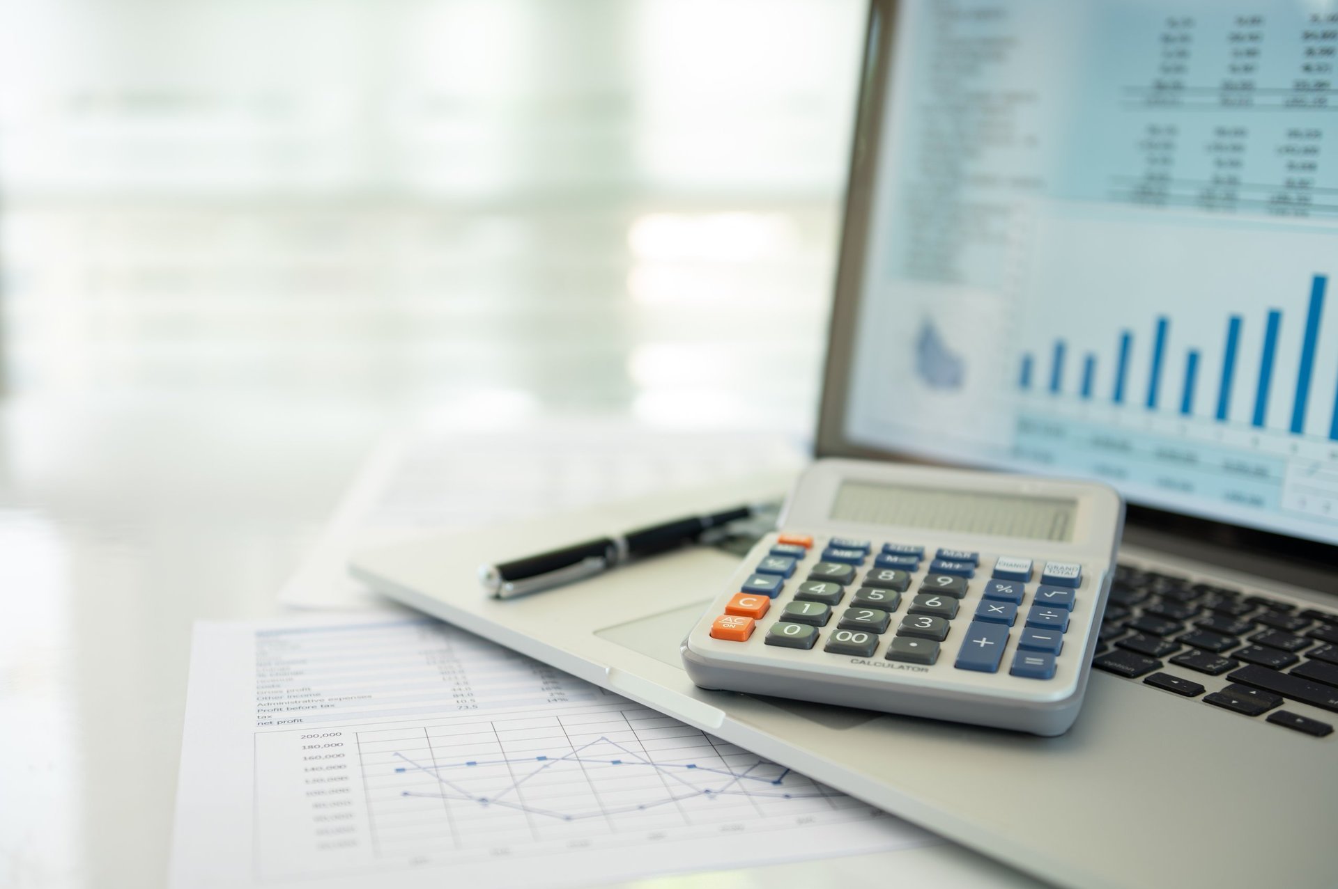Calculator and financial calculations for real estate investment